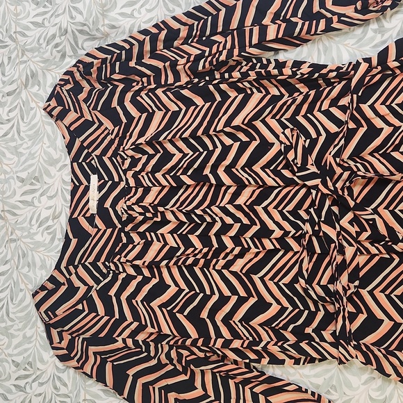 Under Skies 3/4 sleeve chevron belted dress, L - Picture 3 of 6